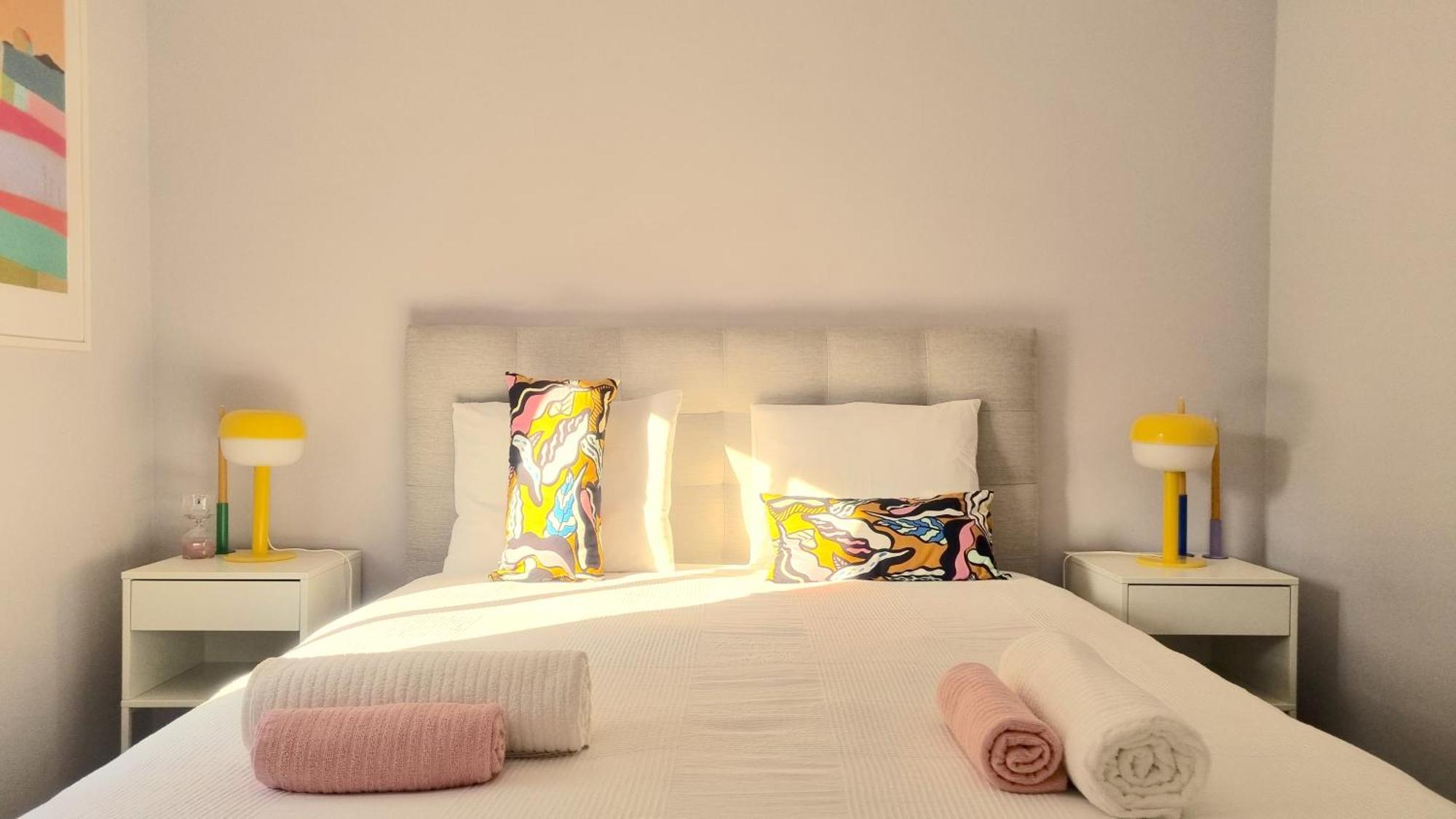 Afonso Galo Guest Apartments IV Almada Luaran gambar